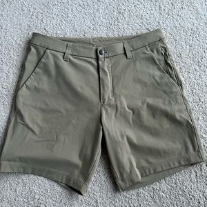 Lululemon commission short warpstreme 7” khaki 31
